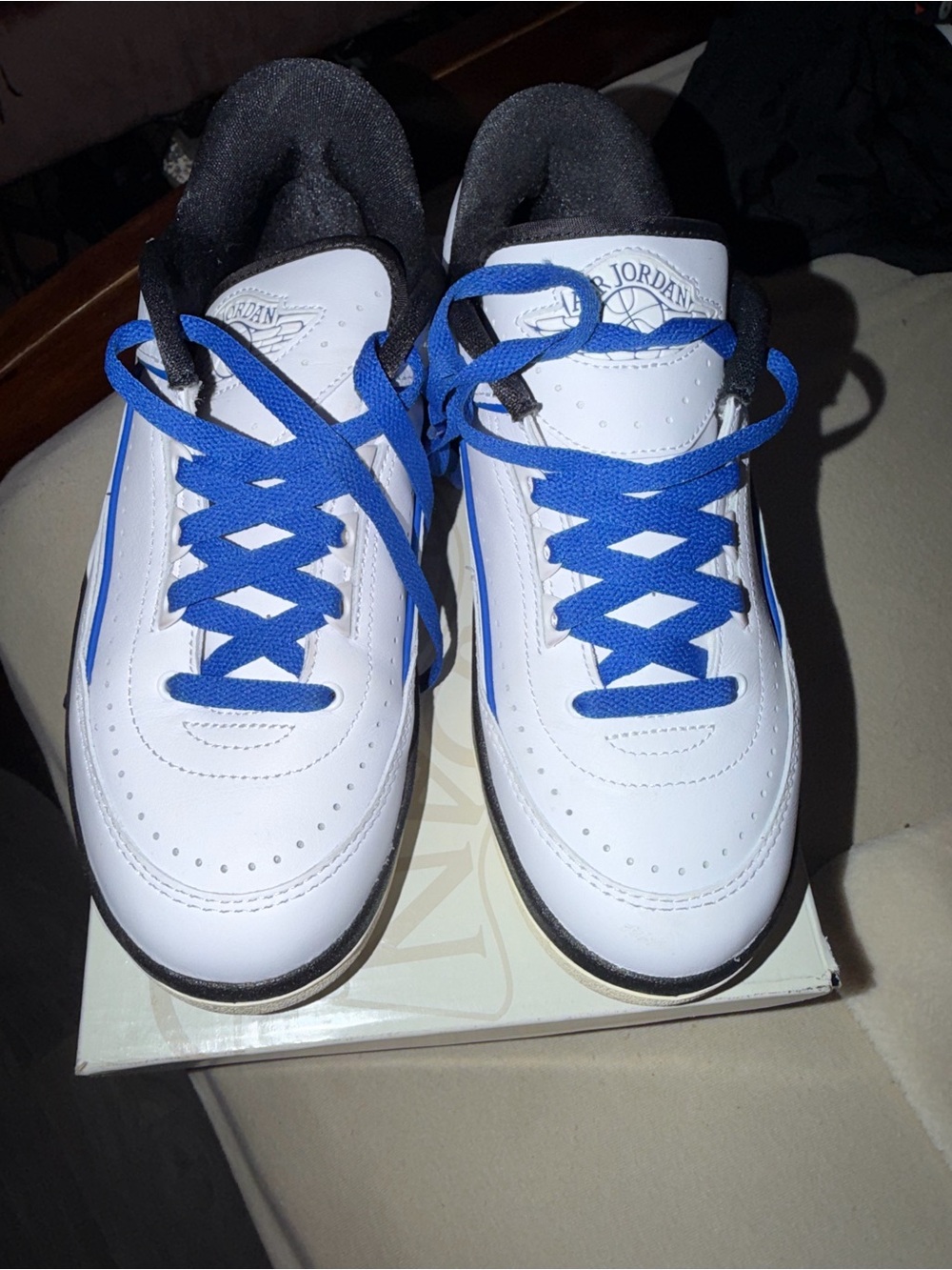 Jordan WMNS Air Jordan 2 Retro Low in White, Royal Blue, Black